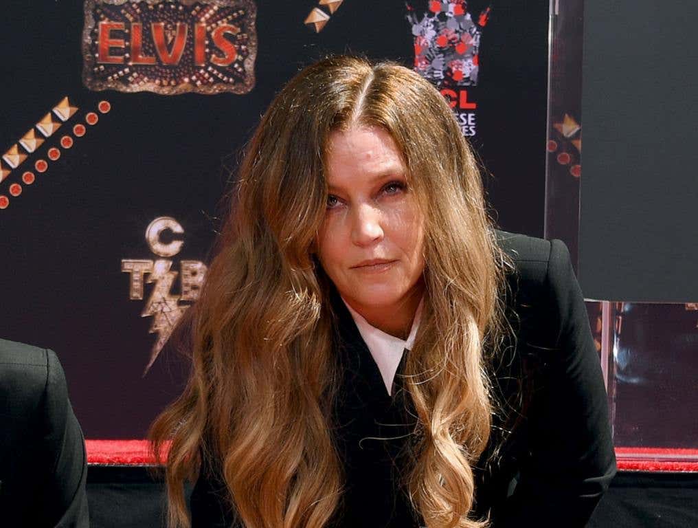 Lisa Marie Presley Suffers Cardiac Arrest