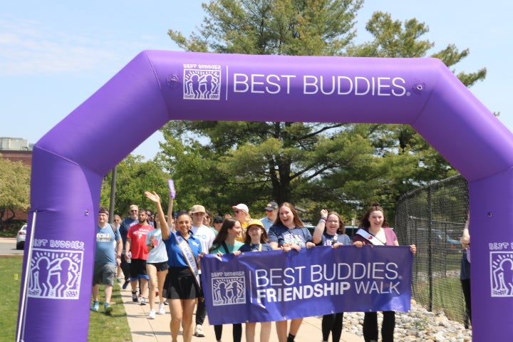 Best-Buddies-Finish-Line.jpg