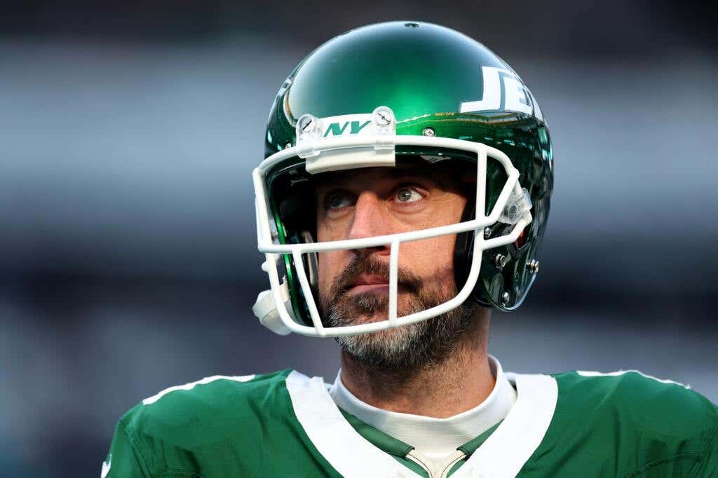 Aaron Rodgers looks frustrated.