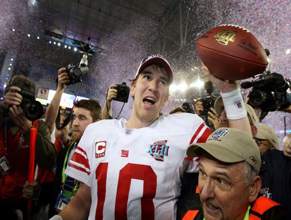 Eli Manning walks off a winner in Super Bowl XLII.