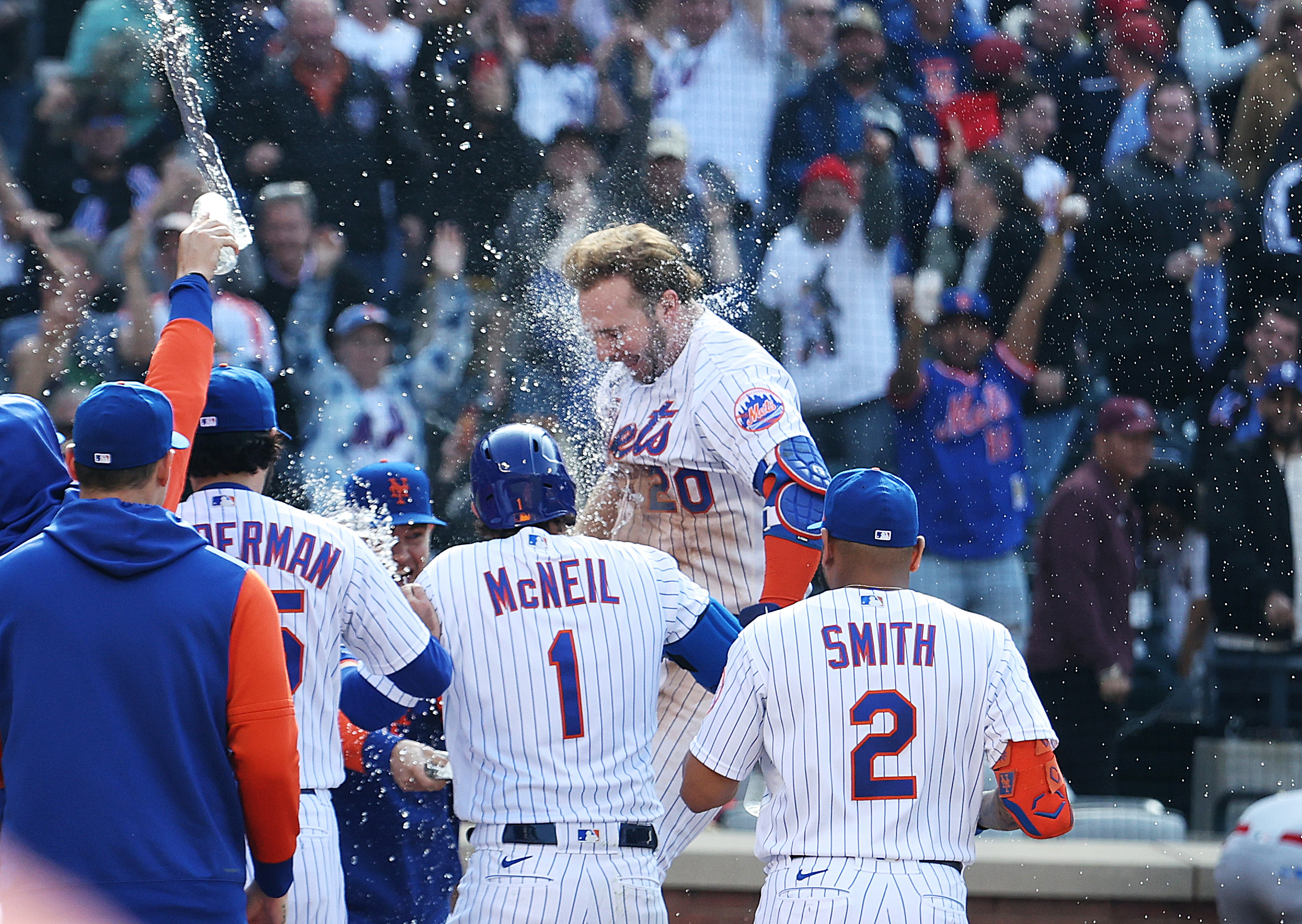 Pete Alonso Gives Mets Walk-Off Win After Max Scherzer Injury News - The  New York Times