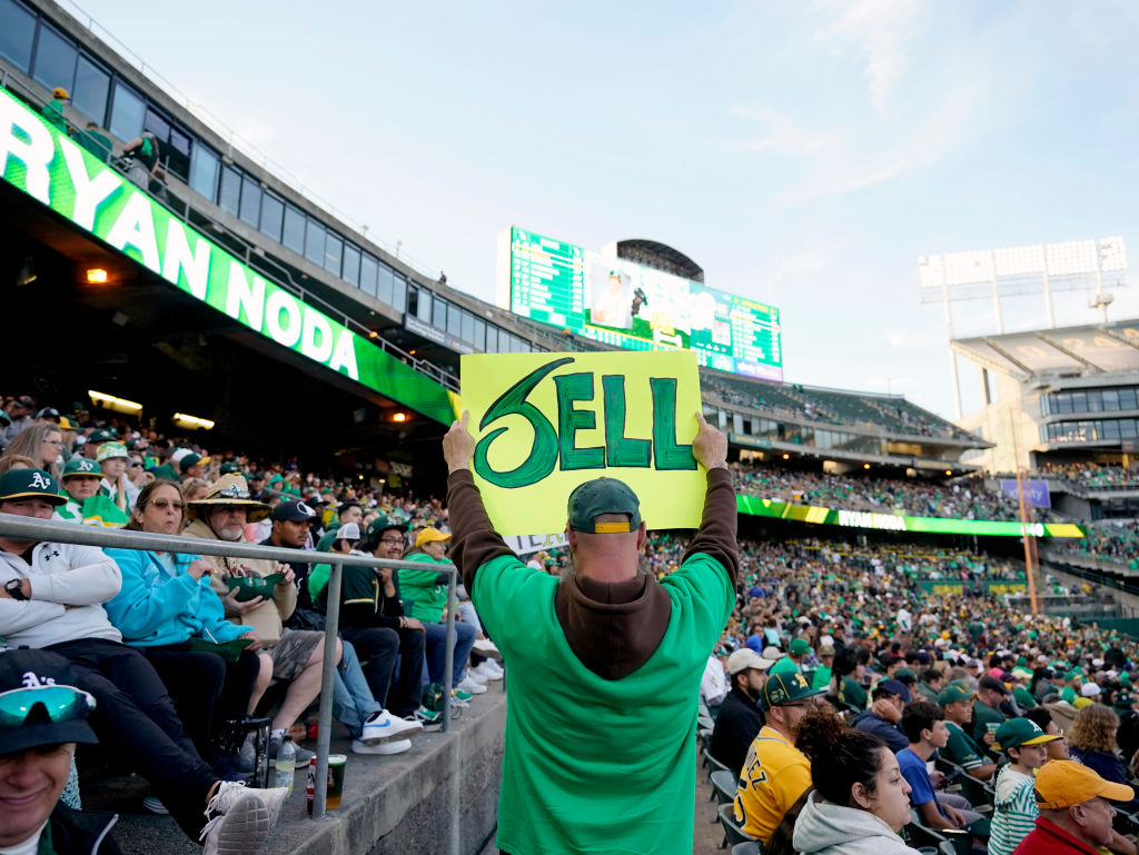 Fans protest against Oakland A's considering move to Nevada